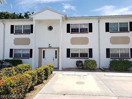 1st image of 1514 Edgewater Cir APT 3B
