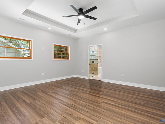 5th image of 402 Havenwood Ln