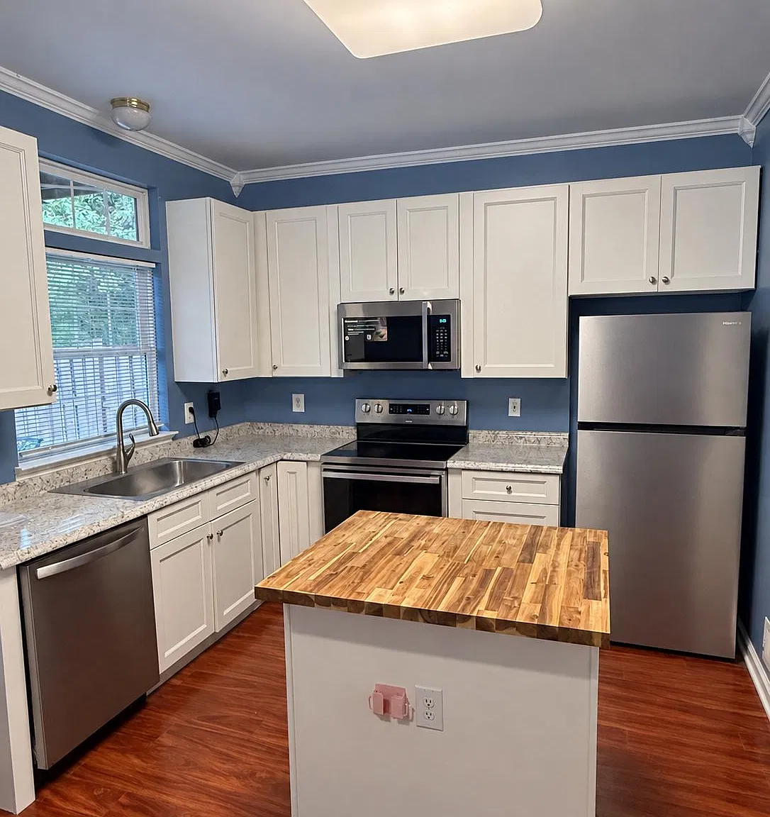 3 bed, 2.5 bath, 1609 sqft, $2,600 — Photo 3