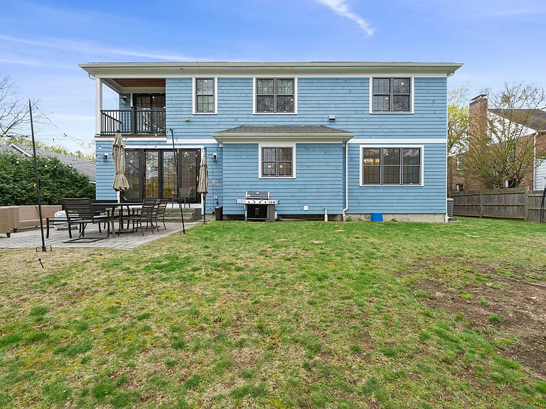 11 Woodhaven Rd — Photo 35