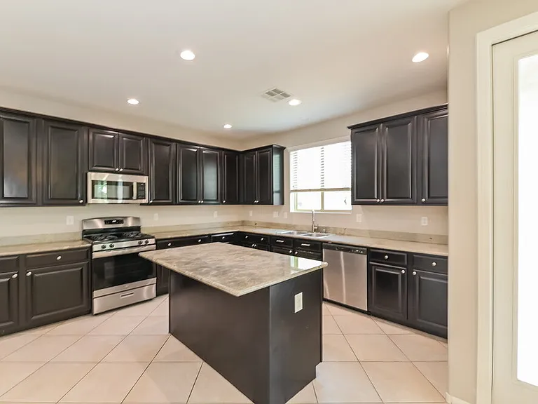 6377 Kellyville Dr — Photo 7