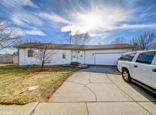 9030 N Orange Blossom Ct, Hayden Lake, ID 83835