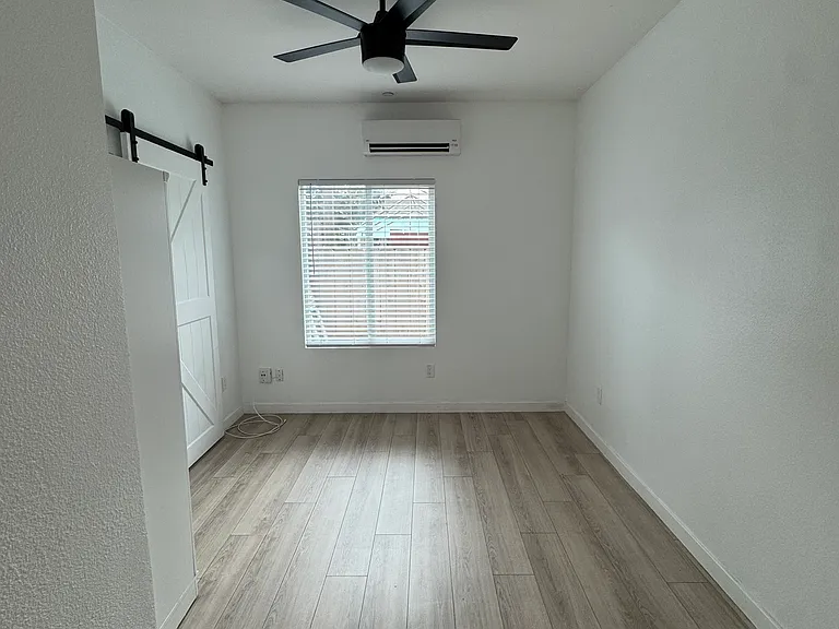 532 Cesar E Chavez Pkwy #B — Photo 11