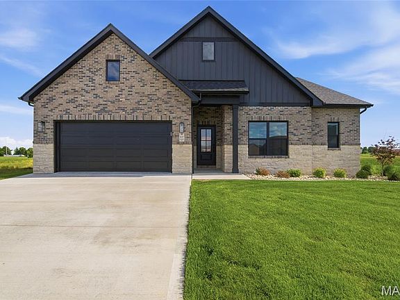 3rd image of 837 Bushwood Way