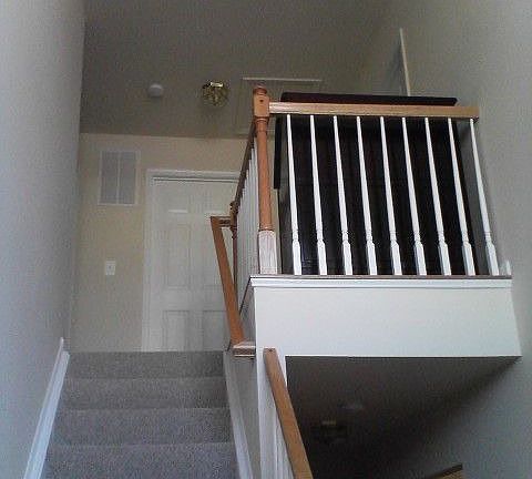 5th image of 21484 Kregel Ct