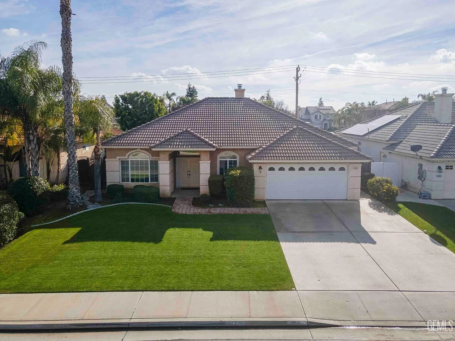 10805 Mirage Dr photo 1