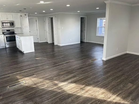 575 N Dorothy Ave — Photo 4