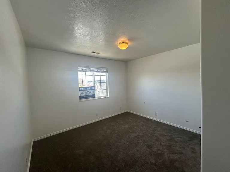 182 N 50 E — Photo 10
