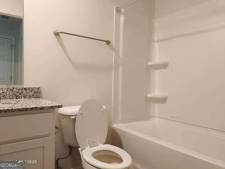 538 Pemberton St — Photo 5