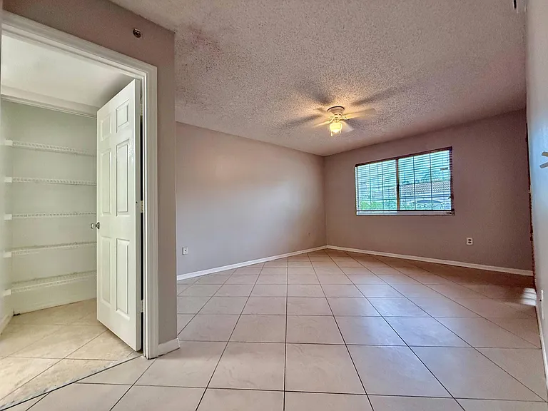 5065 Wiles Rd #105 — Photo 5