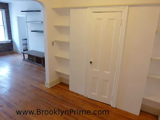 Rented by Brooklyn Real Estate Services | media 7