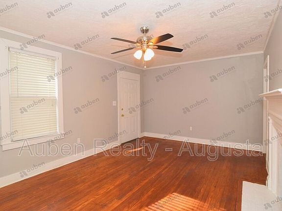 4th image of 502 Beaufort Dr