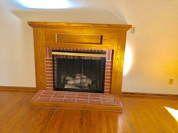 5th image of 1007 Henderson Ave