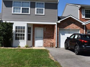 1476 Oxford St, Carol Stream, IL 60188