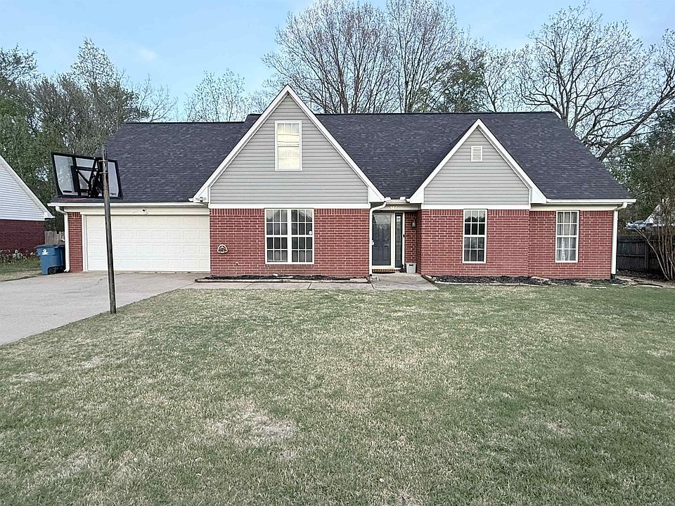 1st image of 586 Wylie Dr