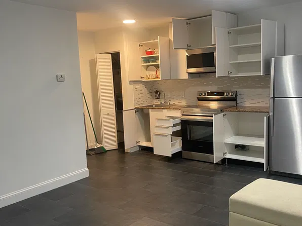 137 N Federal Hwy APT 14, Dania, FL 33004