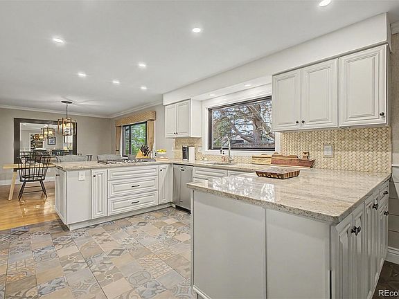 2nd image of 6152 S Geneva Way