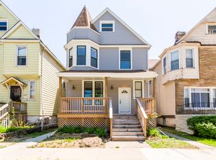 2465 E 74th St, Chicago, IL 60649