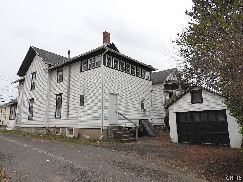 97 Washington St Auburn, NY Zillow