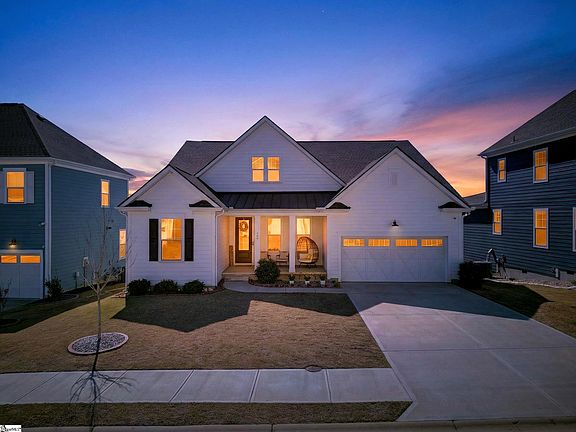 2nd image of 460 Galleron Ct