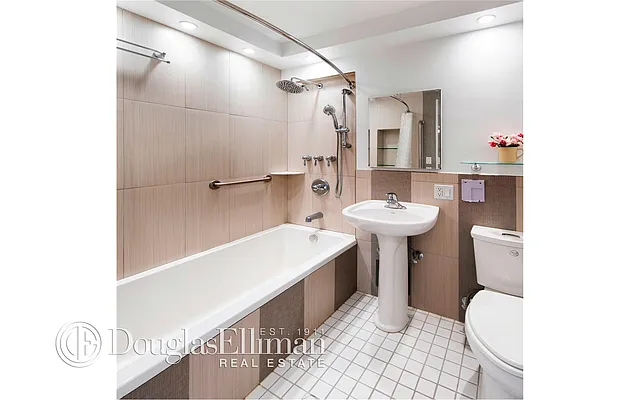 Sold by Douglas Elliman | media 22