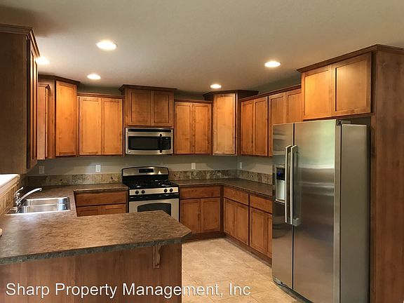 4th image of 250 Shoreview Dr