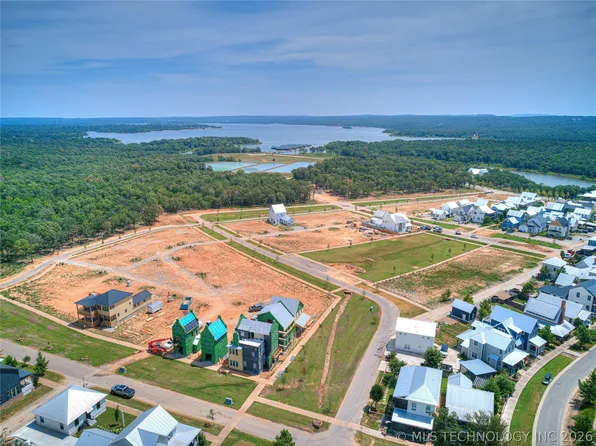 44 Redbud St, Eufaula, OK 74432