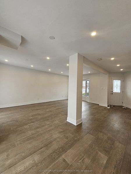 Burlington House for rent - 3 Bedrooms — photo 8