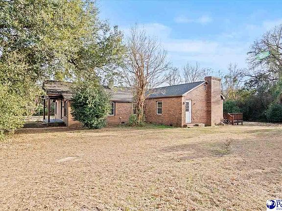 3rd image of 32 Roddy St