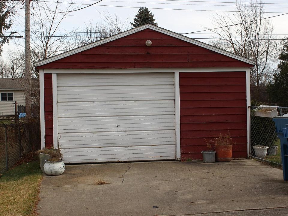 2nd image of 1102 Marion Dr