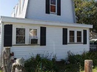 53 Pawsey St, Quincy, MA 02169
