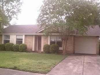 1st image of 2817 Custer Dr