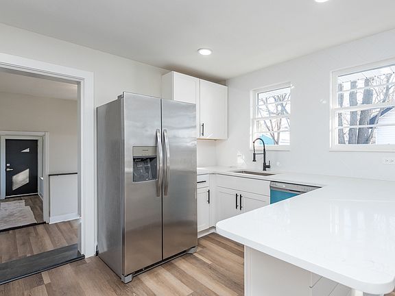 3rd image of 1233 Landon Ave
