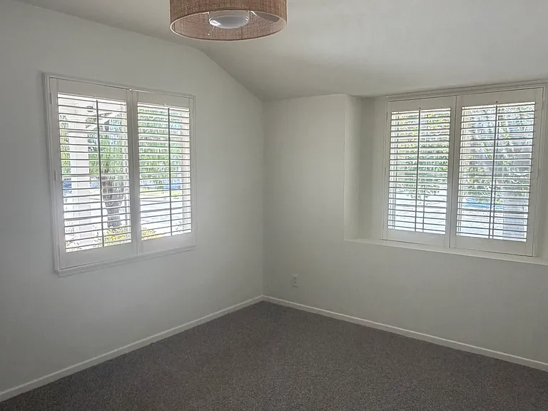 1516 Wells Ave #A — Photo 7
