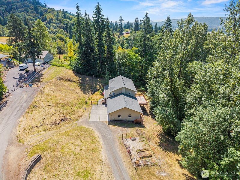 5th image of 551 Haussler Road
