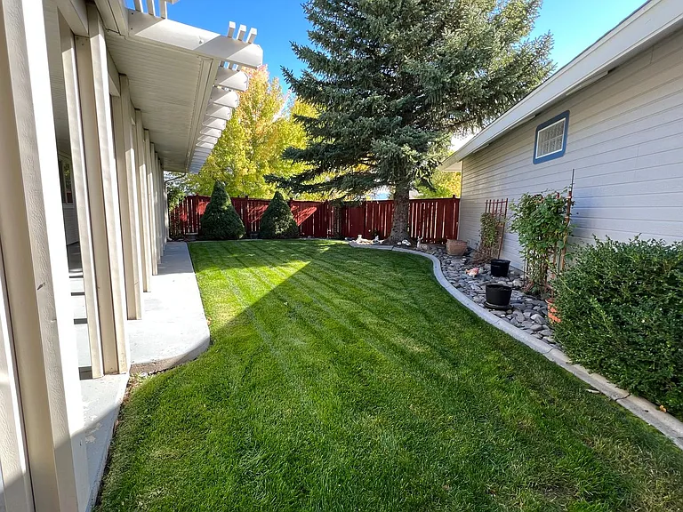 1780 Mahogany Cir — Photo 10