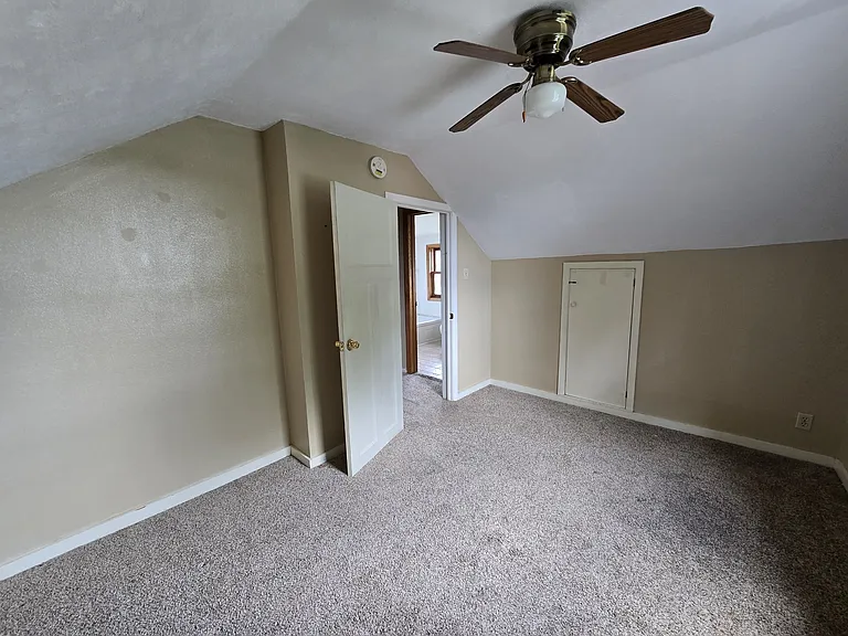 4037 Vine Ave SE — Photo 21