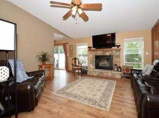 404 Brookstone Dr Waterford WI 53185 Zillow