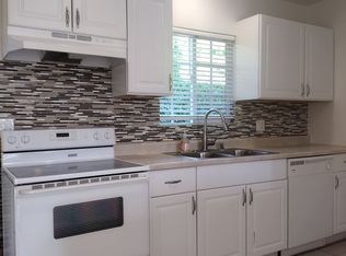 629 S Thornhill Rd APT 4, Palm Springs, CA 92264
