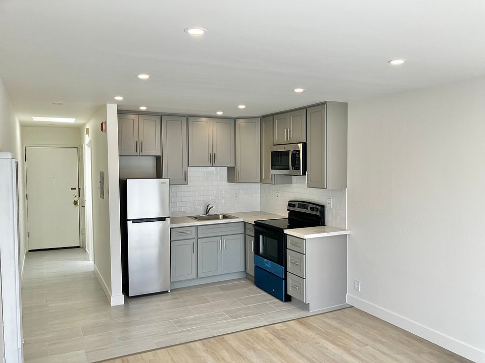1st image of 420 20th Ave APT 9