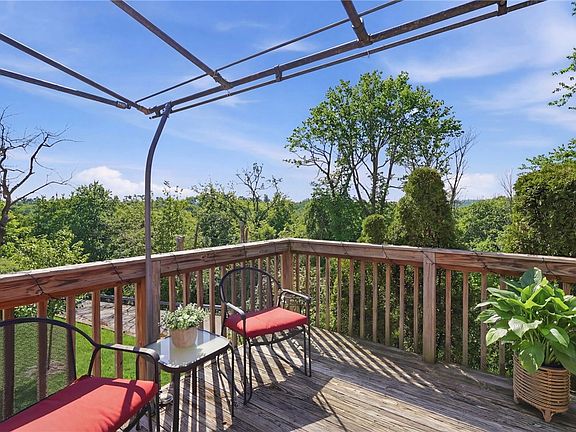 4th image of 1227 Trevanion Ave