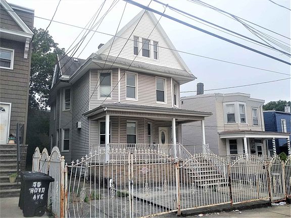 3rd image of 63 Boyd Ave