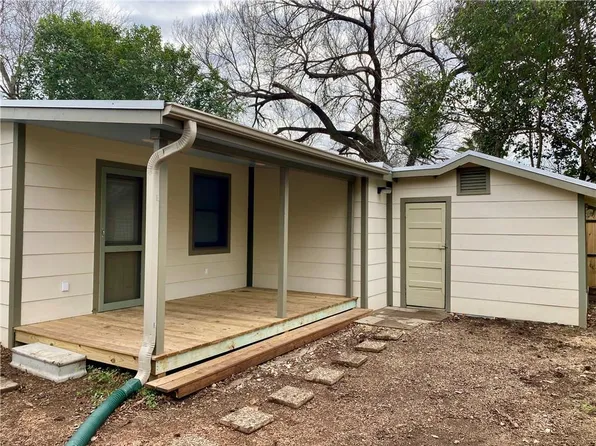 1018 Mead St #A, San Marcos, TX 78666