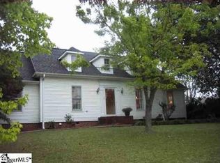 102 Duquesne Dr, Greer, SC 29650