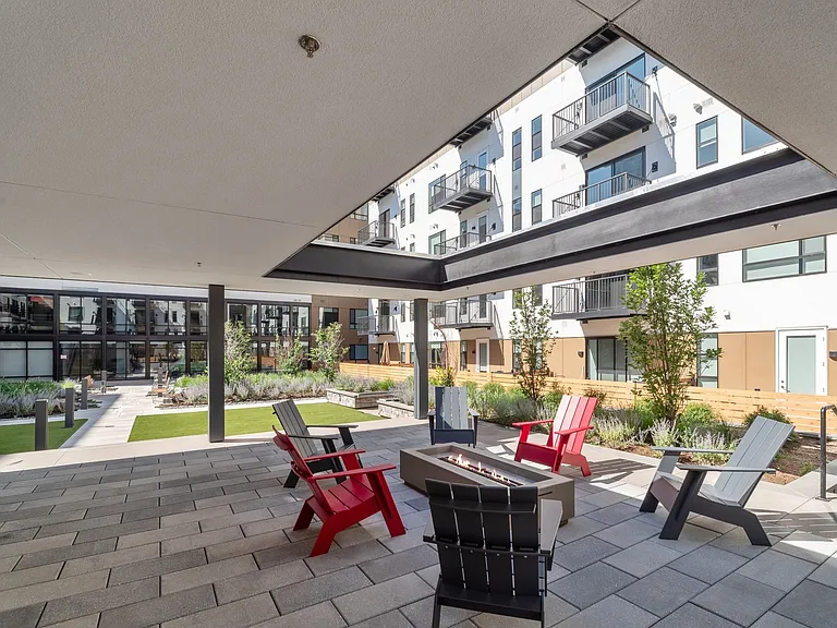 BroadwayPark_amenity_garden (1)