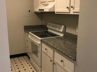 1105 Massachusetts Ave APT 8A, Cambridge, MA 02138