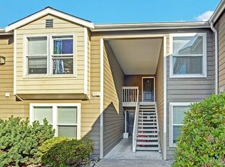 14715 SE 24th St APT 201, Bellevue, WA 98007