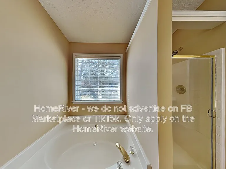 1155 Winthrope Chase Dr — Photo 11