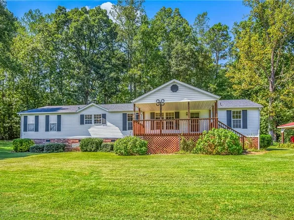 124 Ellis Mayes Trl, Pilot Mtn, NC 27041