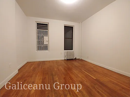 Rented by Lexington Real Estate Group | media 25